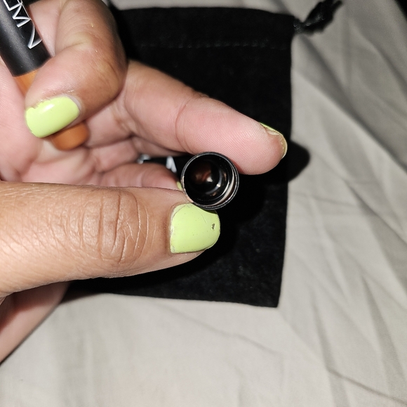 Reposhing NARS Wild Ways Velvet Matte Lip Pencil - Picture 3 of 3